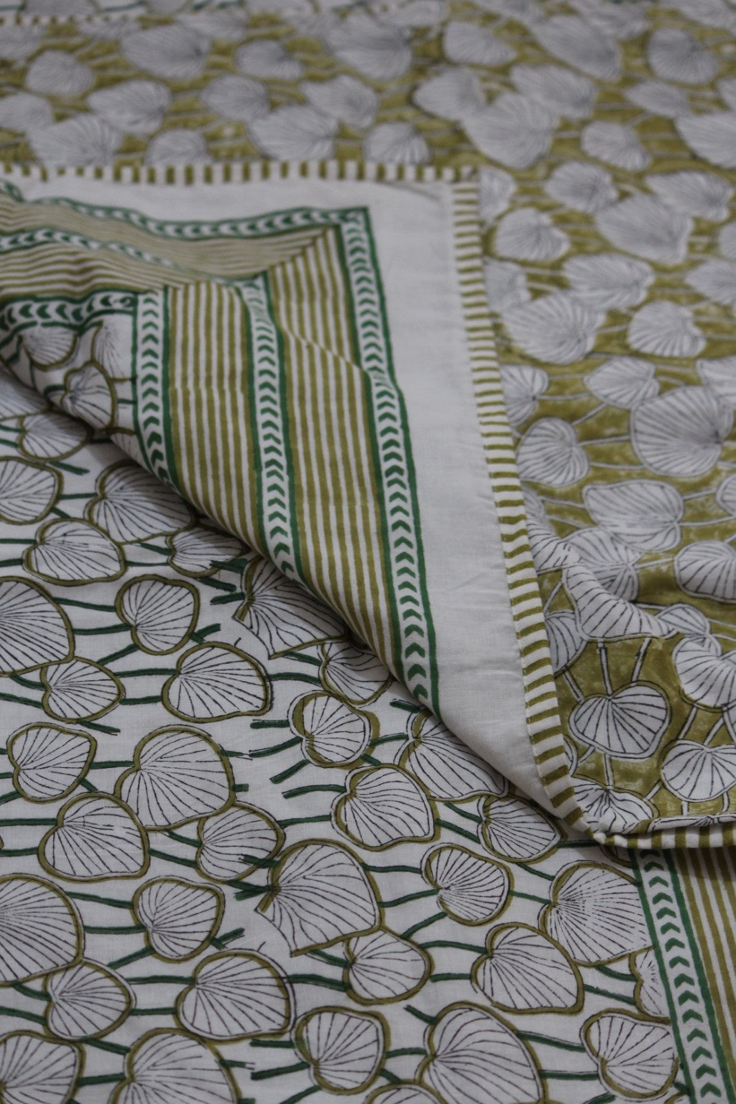 Lotus leaf jaal White Hand Block Printed Cotton Dohar