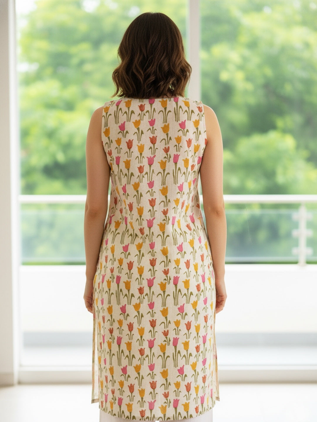 Tulip Sleeveless Block Printed Straight Kurta