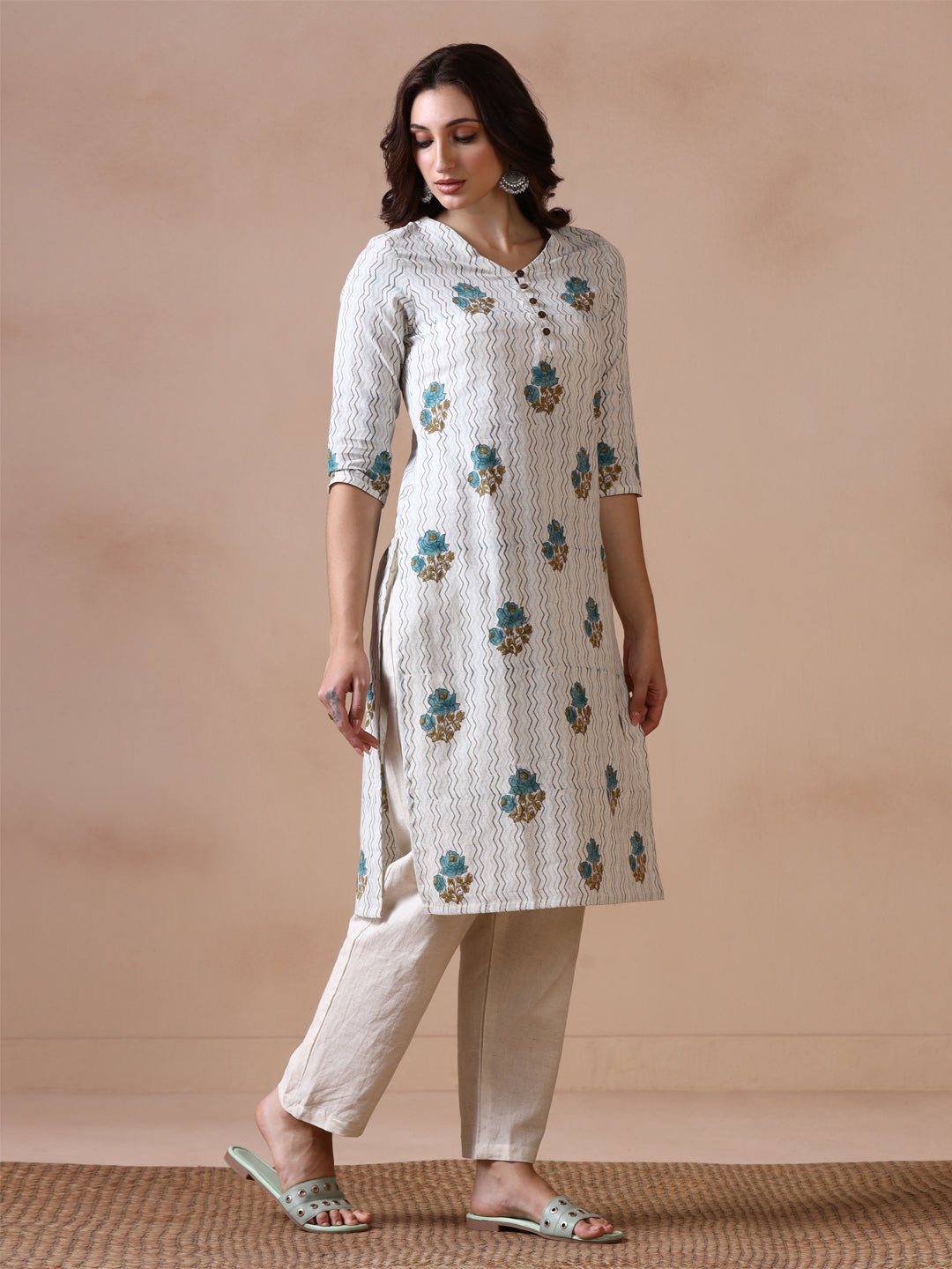 Off-White Cotton Handblock Printed Straight Kurta with Rose and Zig-Zag Prints