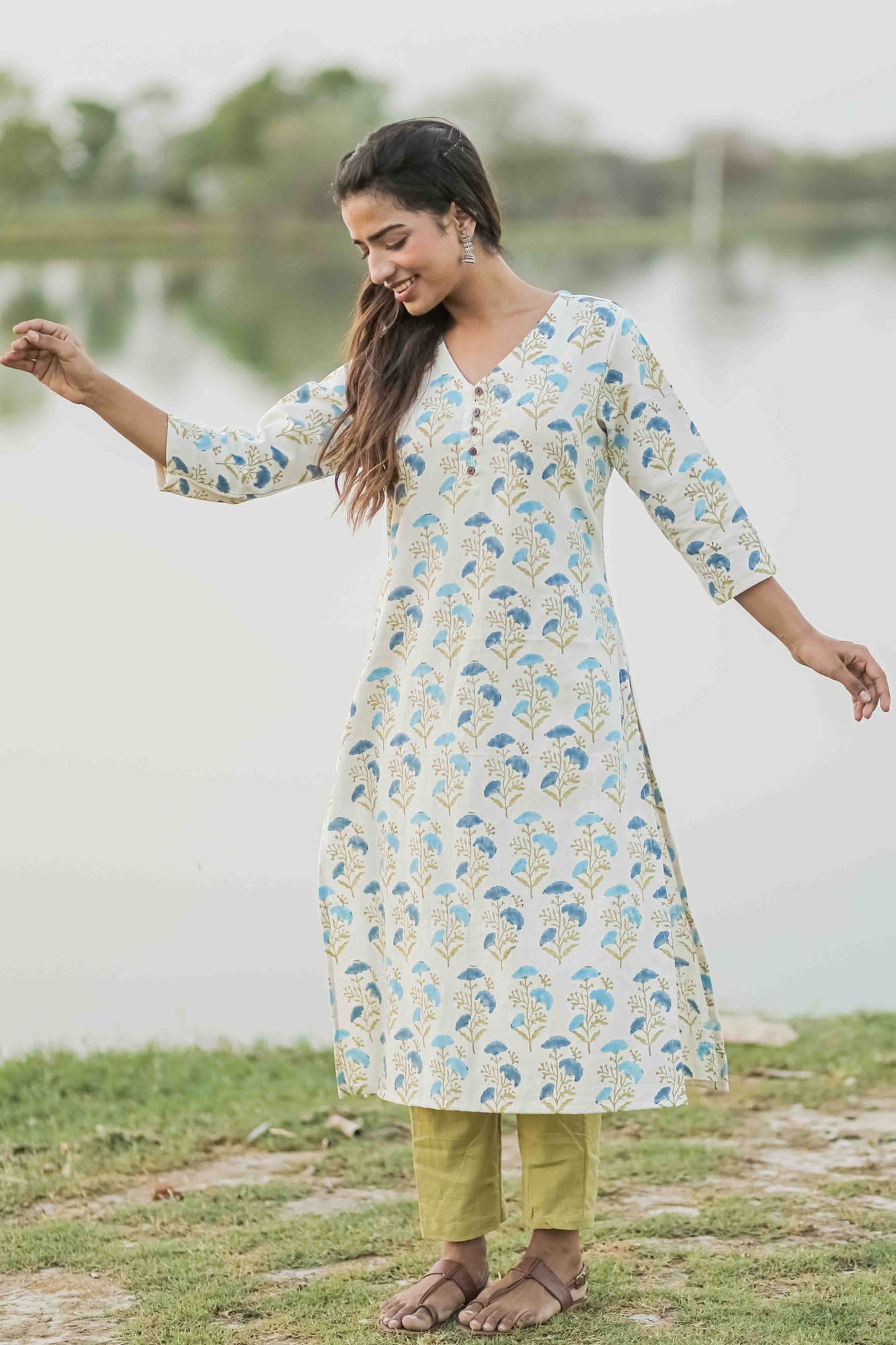 Blue Floral Hand Block Printed Straight Kurta