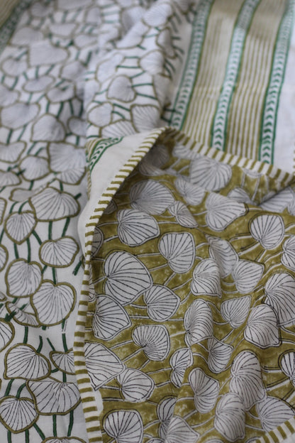 Lotus leaf jaal White Hand Block Printed Cotton Dohar