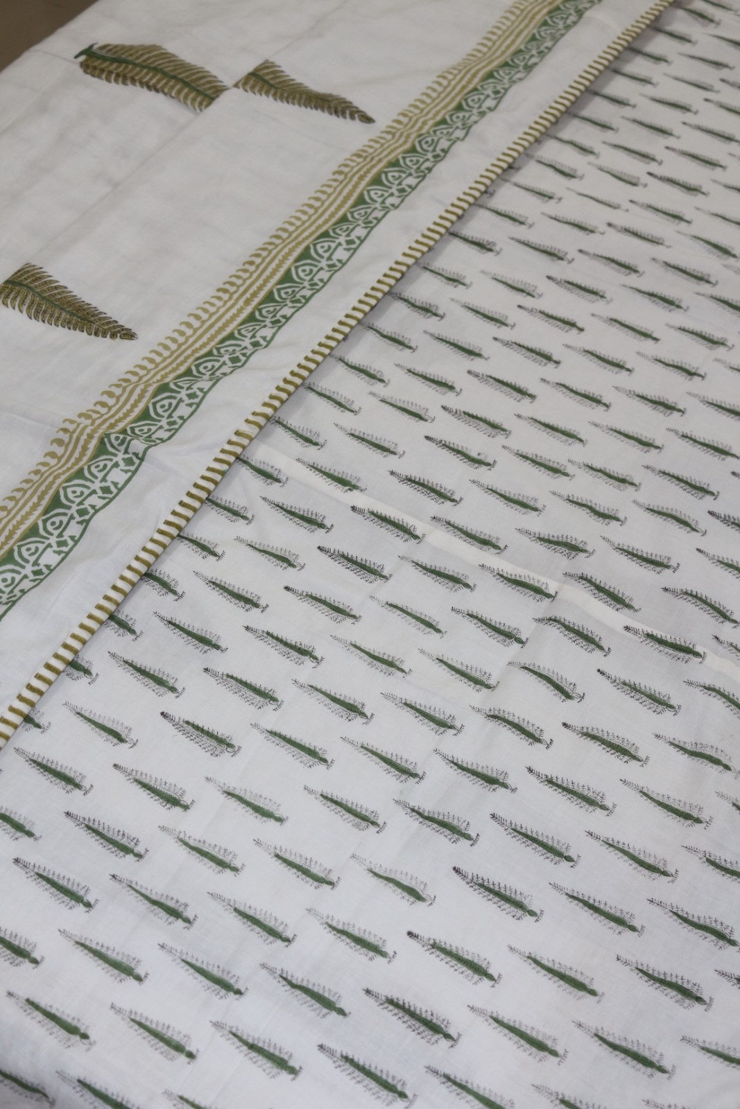 Tilak leaf jaal White Hand Block Printed Cotton Dohar